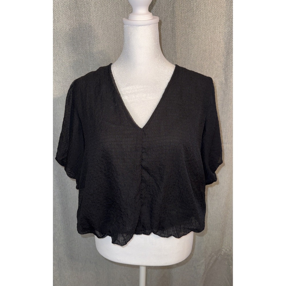 ASTR The Label Black Top Women's Size XL Puff Sleeve Bubble Hem Blouse Luxury